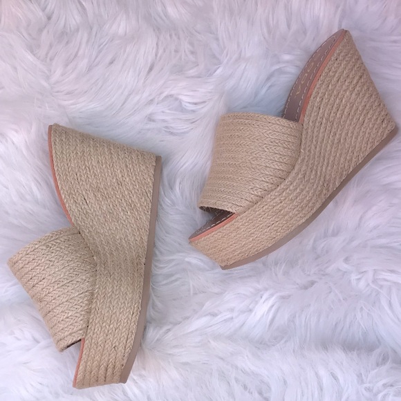 1 Left! Soda Bounty Woven Jute Wedge Heel Espadrille 10 - Picture 3 of 7